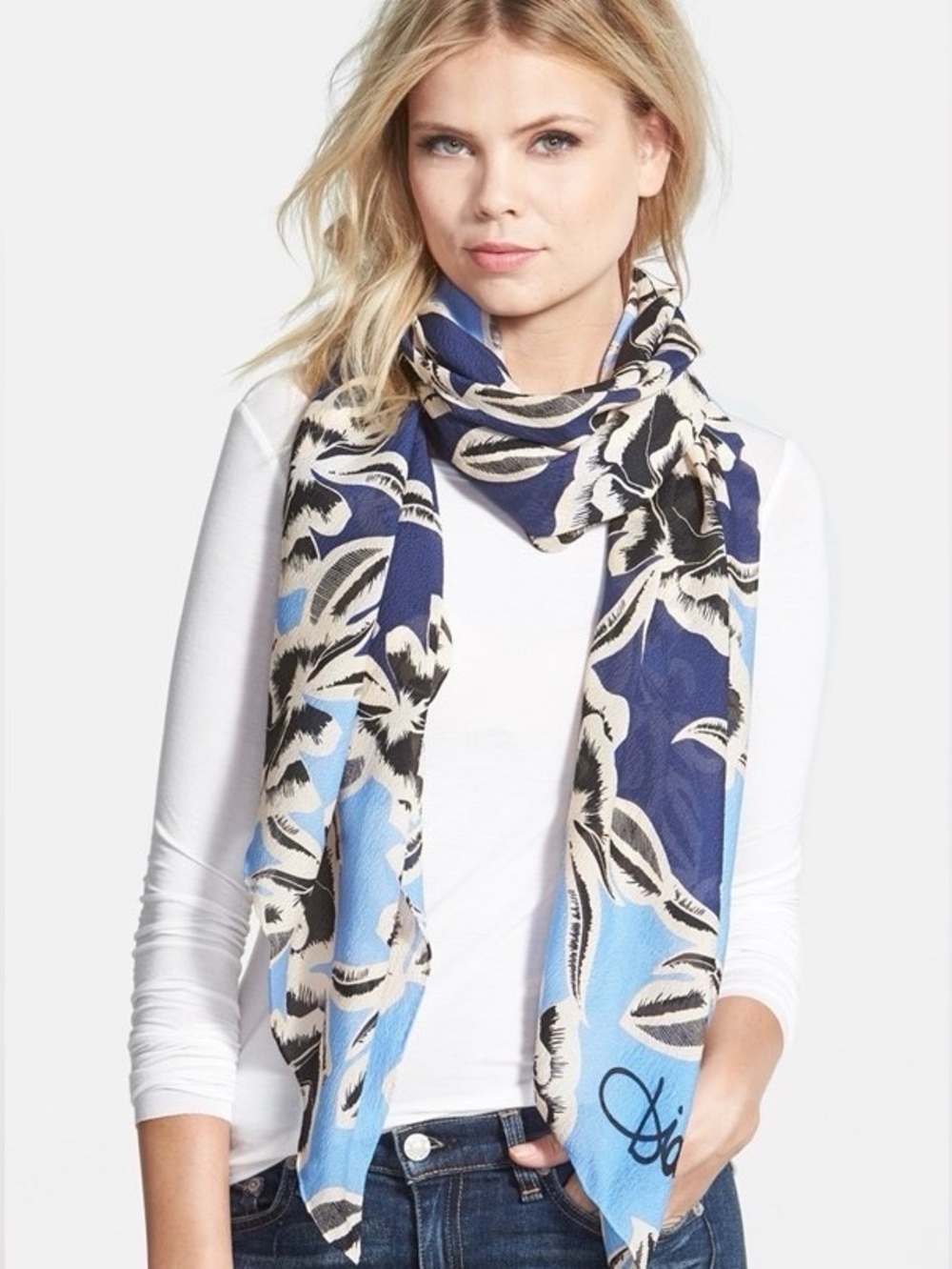 Iconic DVF silk scarf